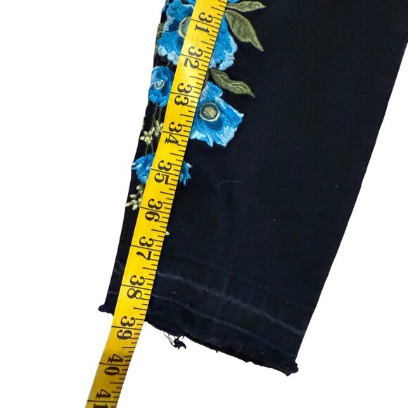 Martha Stewart Black Denim Jeans Blue Floral Embroidery Womens Size 6 - Picture 5 of 9